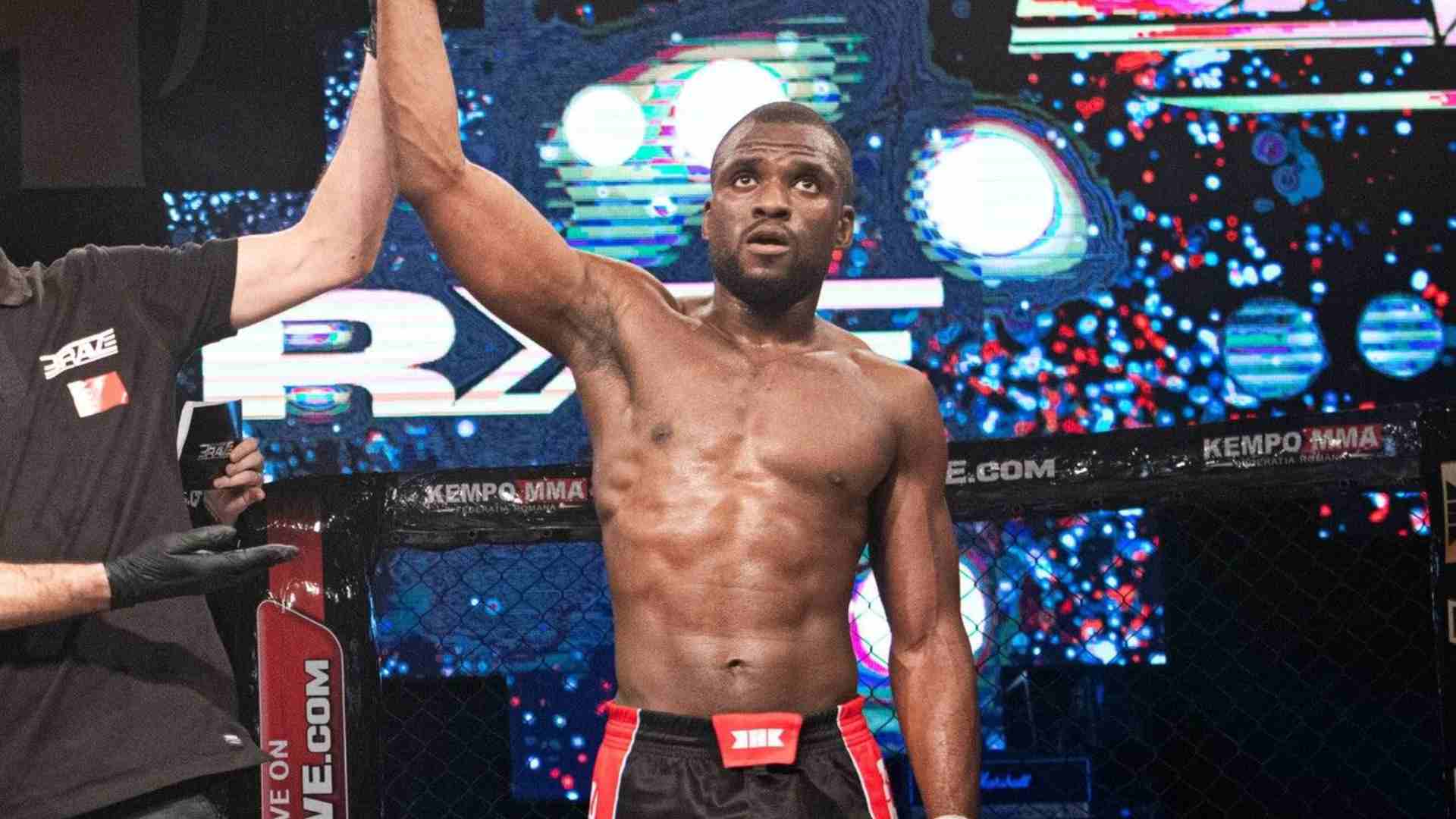 https://lockerroom.in/blog/view/brave-abou-tounkara