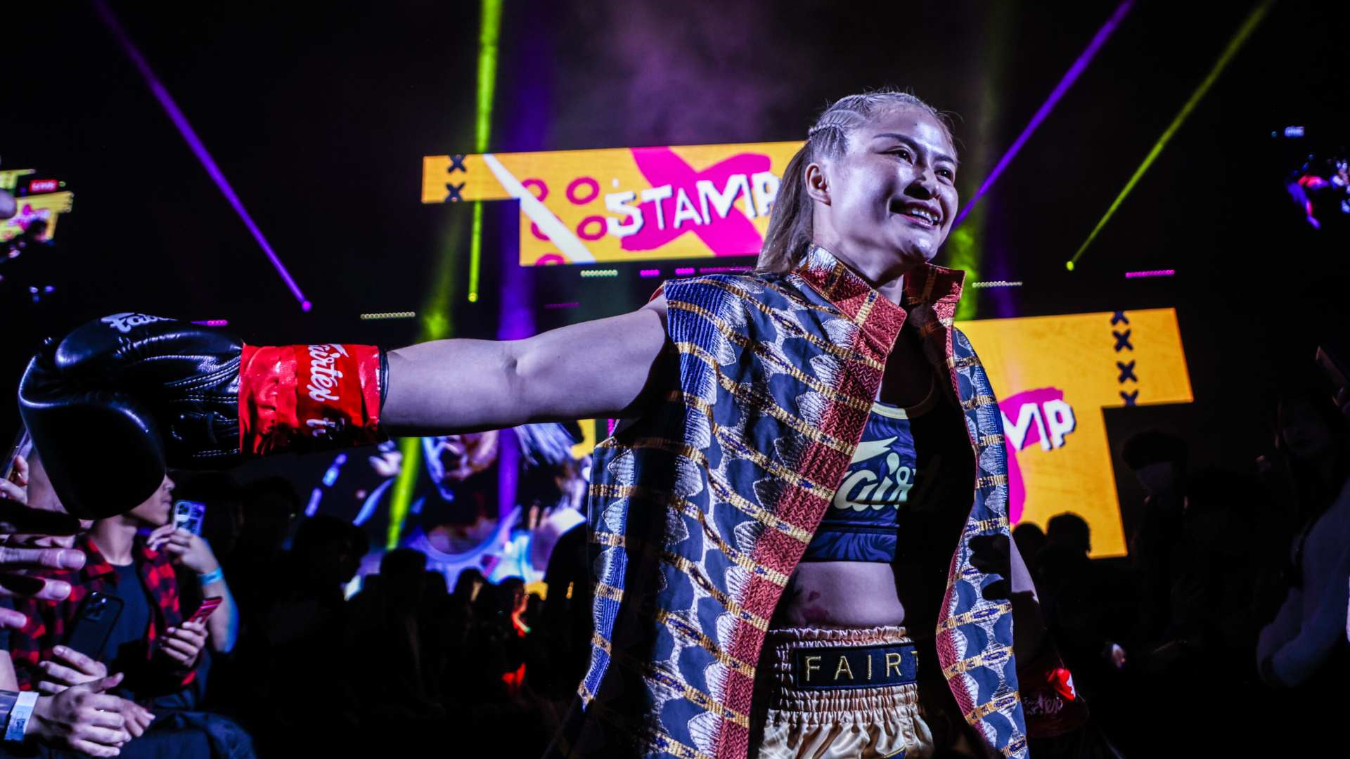 https://lockerroom.in/blog/view/stamp-fairtex-return-fight
