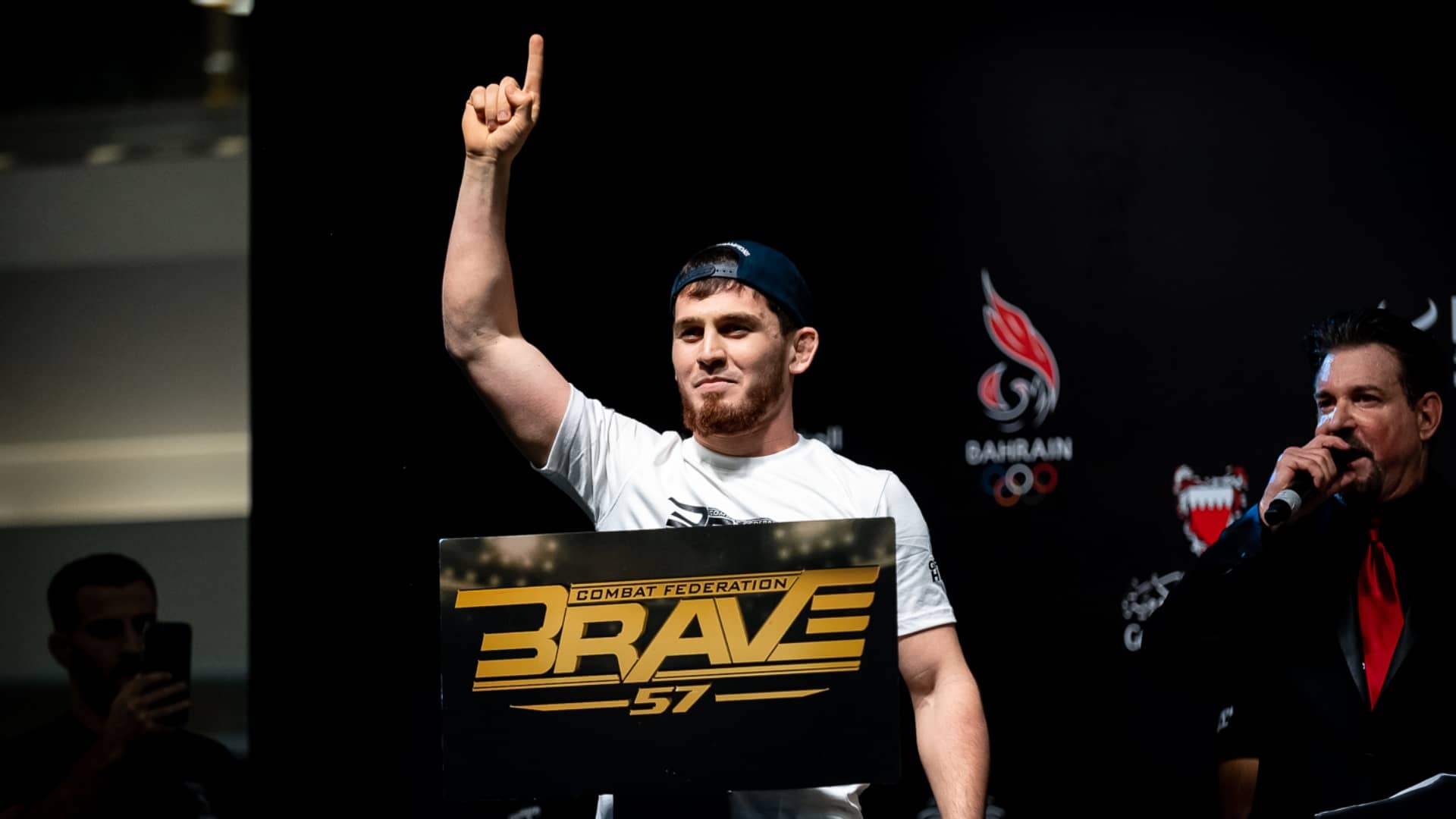 BRAVE-CF-57-Husein-Kadimagomaev-fight