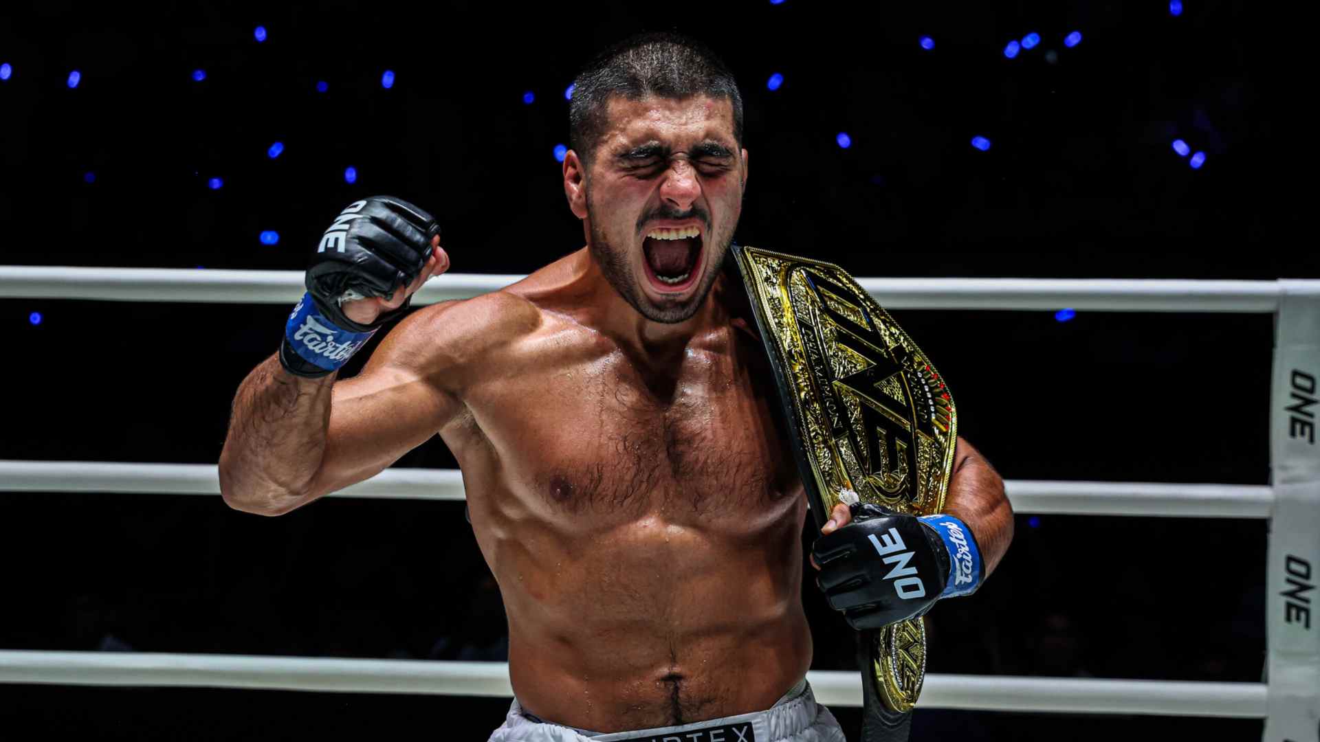 https://lockerroom.in/blog/view/elbek-alyshov-title-win