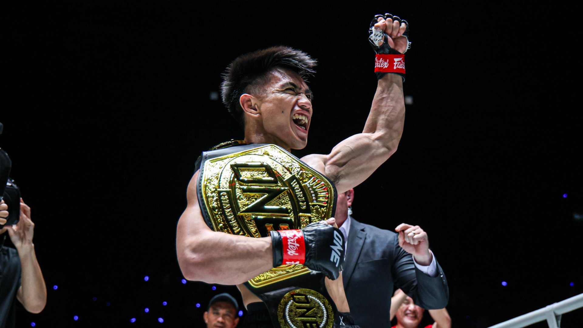 https://lockerroom.in/blog/view/joshua-pacio-undisputed-king