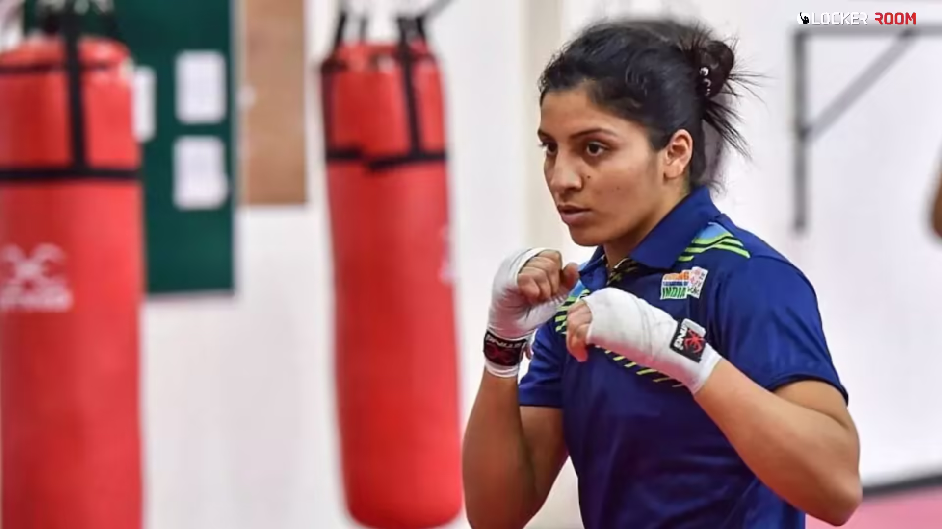 olympian-simranjit-kaur-turns-pro-signs-roy-jones-jr